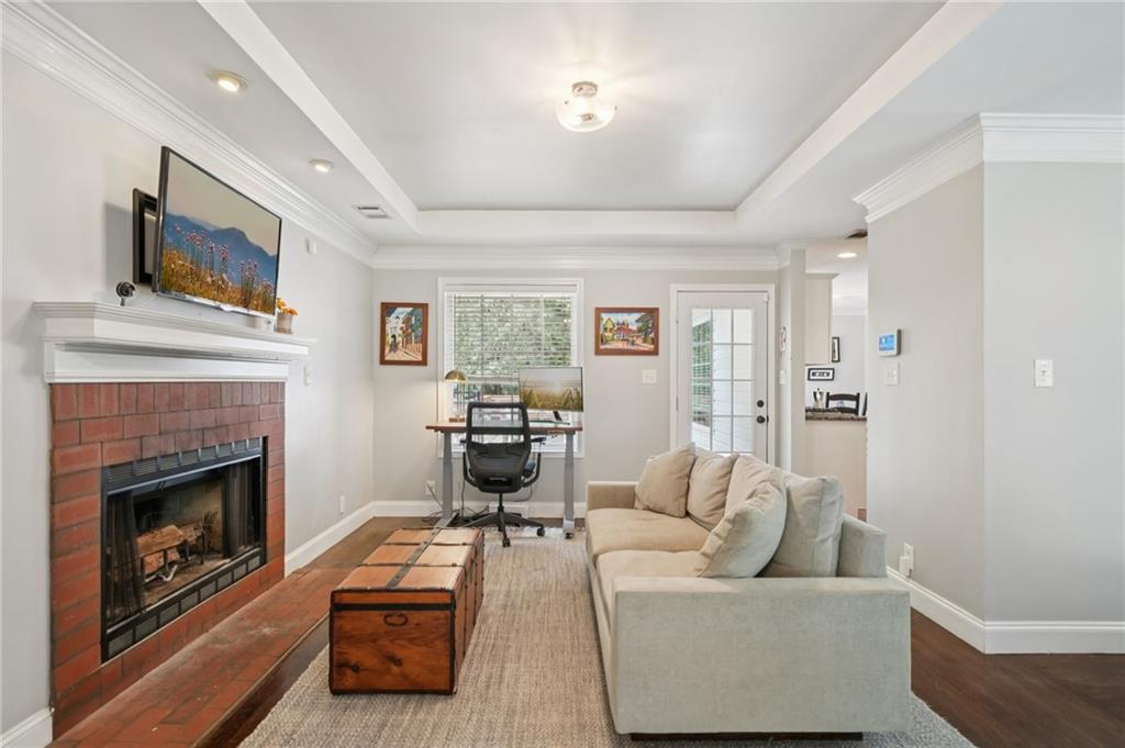 2099 NE Clairmont Terrace NE