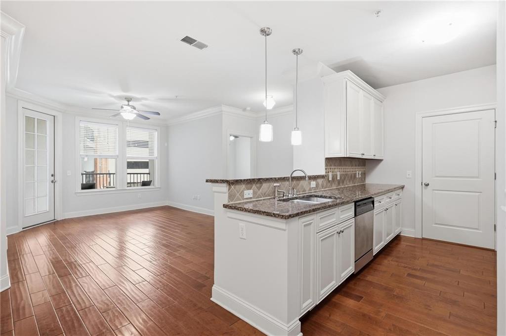 901 Abernathy Road 3080