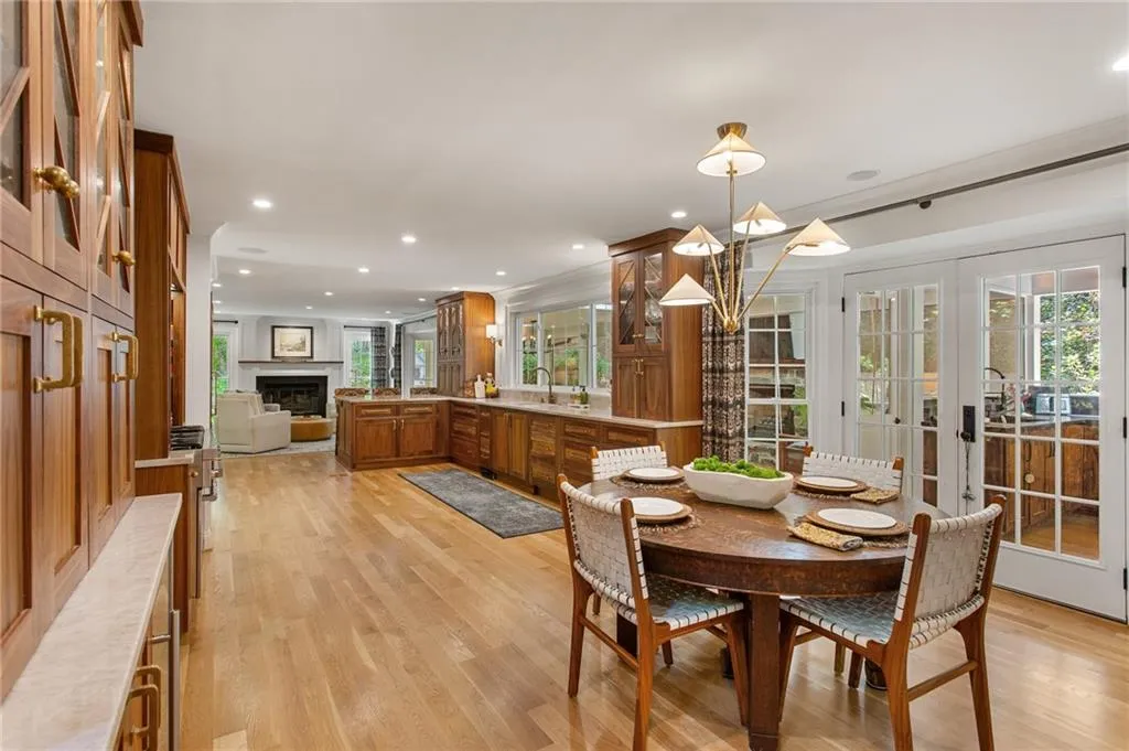 Smyrna, Georgia 30082, United States, 6 Bedrooms Bedrooms, ,5 BathroomsBathrooms,Residential,Active,113885