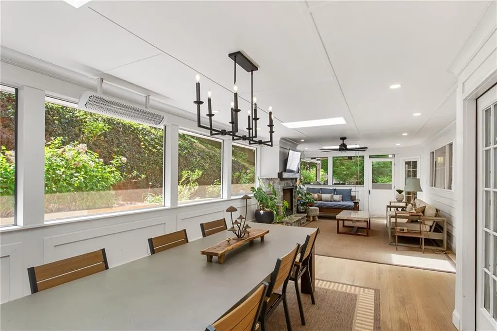 Smyrna, Georgia 30082, United States, 6 Bedrooms Bedrooms, ,5 BathroomsBathrooms,Residential,Active,113885