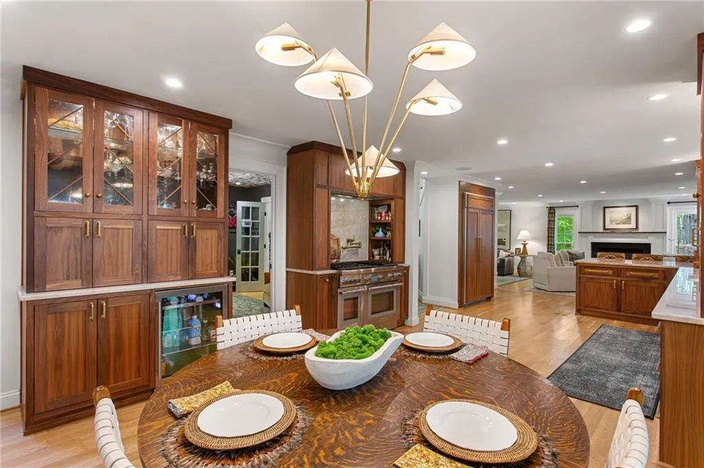 Smyrna, Georgia 30082, United States, 6 Bedrooms Bedrooms, ,5 BathroomsBathrooms,Residential,Active,113885