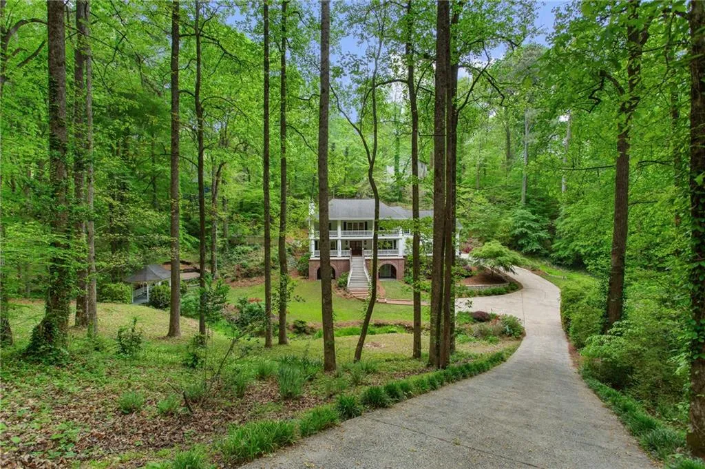 Smyrna, Georgia 30082, United States, 6 Bedrooms Bedrooms, ,5 BathroomsBathrooms,Residential,Active,113885