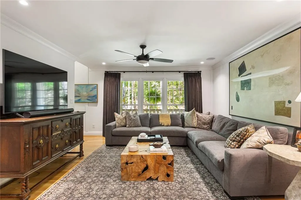 Smyrna, Georgia 30082, United States, 6 Bedrooms Bedrooms, ,5 BathroomsBathrooms,Residential,Active,113885