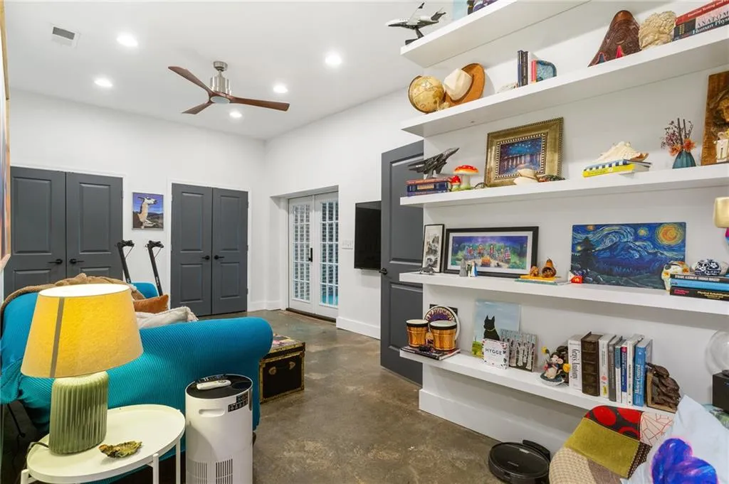 Smyrna, Georgia 30082, United States, 6 Bedrooms Bedrooms, ,5 BathroomsBathrooms,Residential,Active,113885