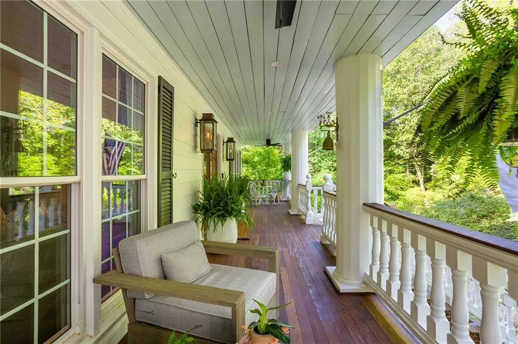 Smyrna, Georgia 30082, United States, 6 Bedrooms Bedrooms, ,5 BathroomsBathrooms,Residential,Active,113885