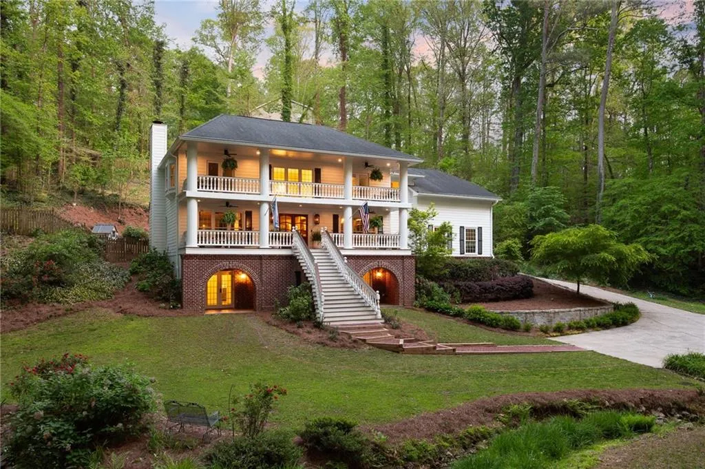 Smyrna, Georgia 30082, United States, 6 Bedrooms Bedrooms, ,5 BathroomsBathrooms,Residential,Active,113885