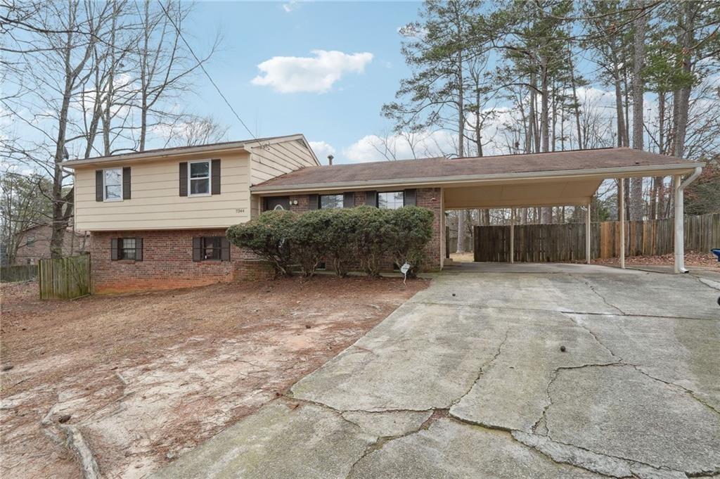 7344 Camelot Court