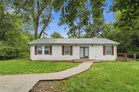 Homes For Sale - 211 First Street<br/> Woodstock, GA 30188