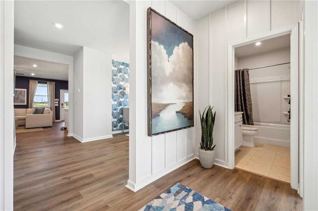 318 Cavalier Lane SE