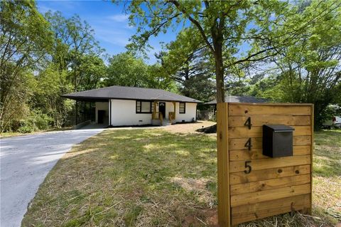 Photo of 445 Carey Drive SE, Atlanta, GA 30315 (MLS # 7760094)