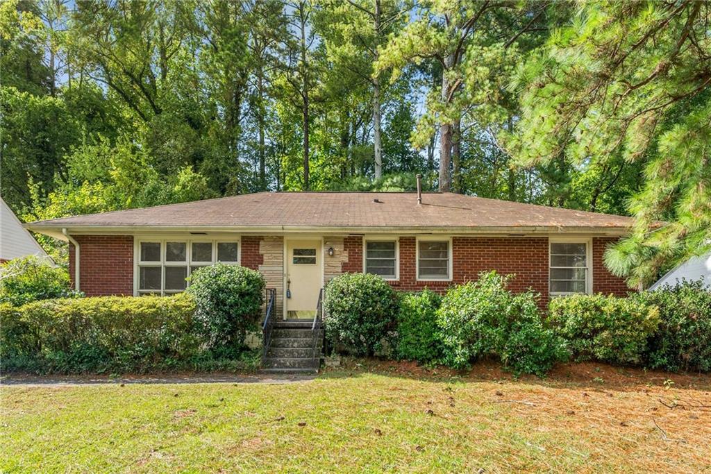 1307 Mayfair Drive NE