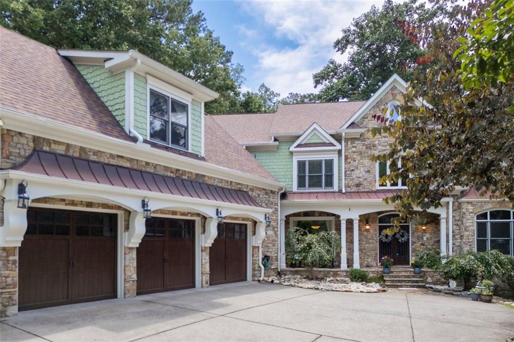 51 MOUNTAIN RIDGE Drive SE
