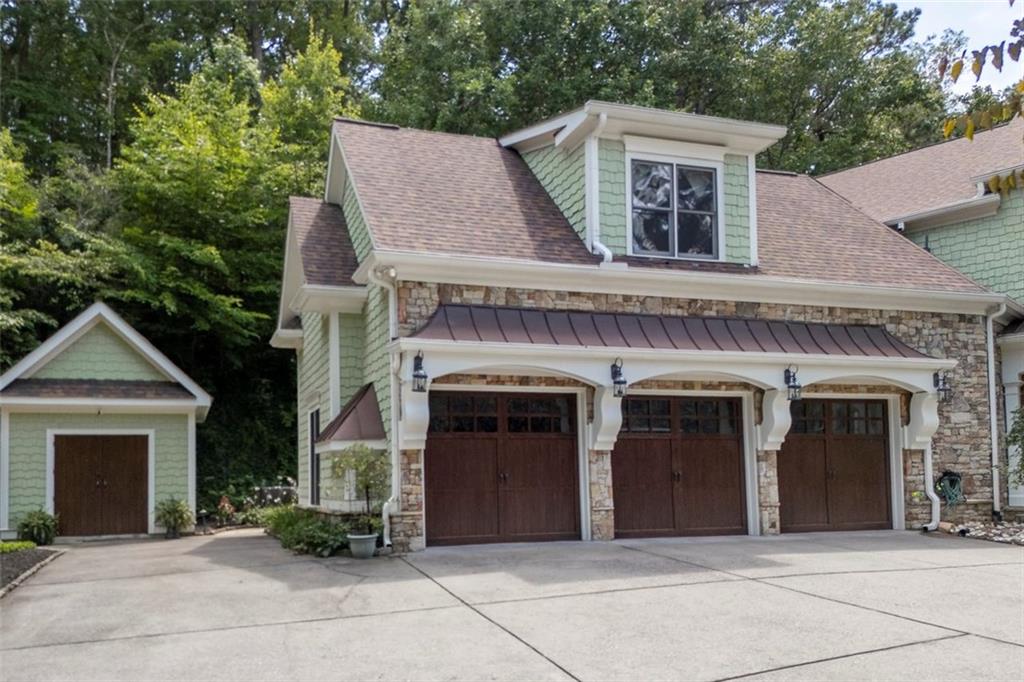 51 MOUNTAIN RIDGE Drive SE