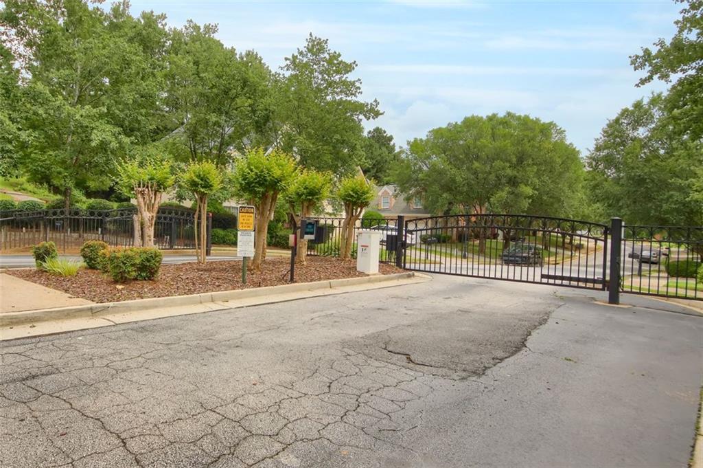 185 BERACAH Walk SW