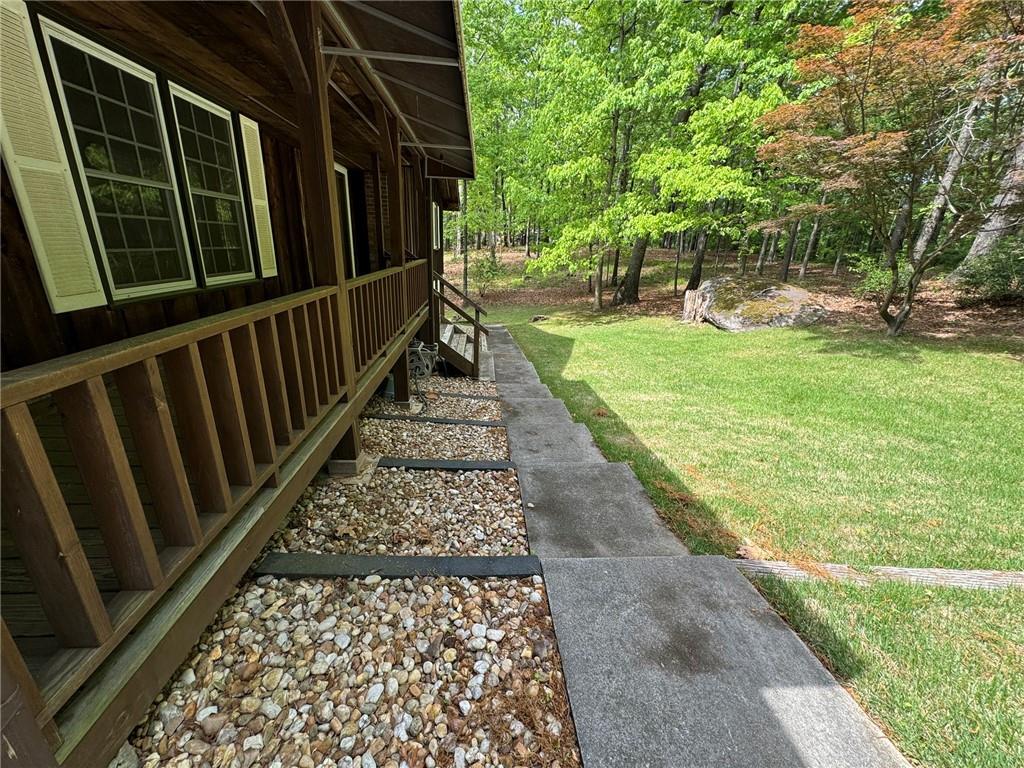 880 Havenridge Drive, Conyers, Georgia image 6