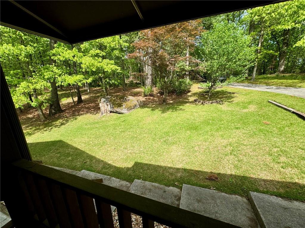 880 Havenridge Drive, Conyers, Georgia image 8