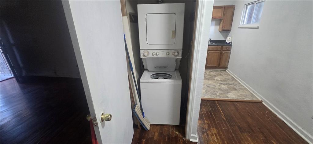 2596 Dale Creek Drive NW