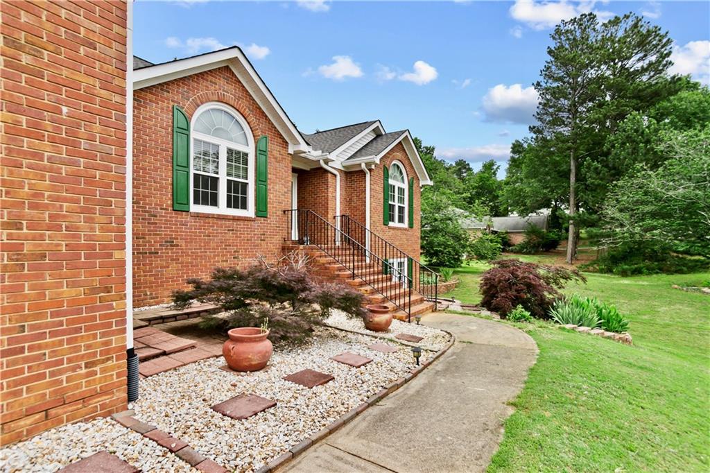 124 Crown Walk, Mcdonough, Georgia image 5