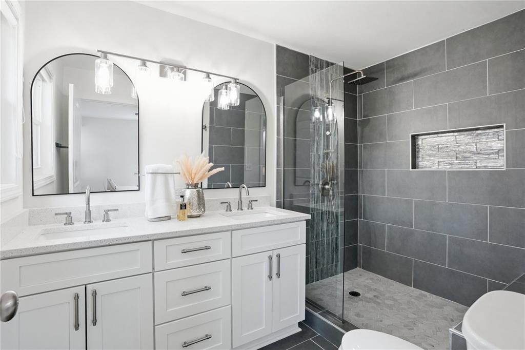 3830 White Haven Drive SE