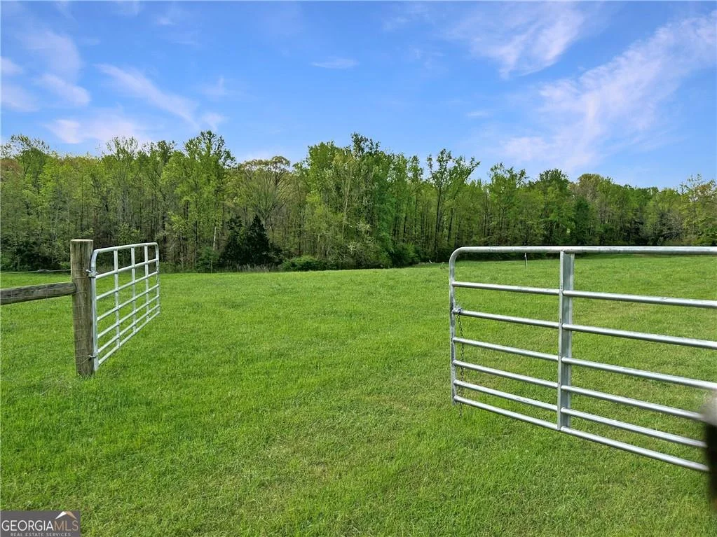 960 Gooseneck Road, Eastanollee, GA, 30538