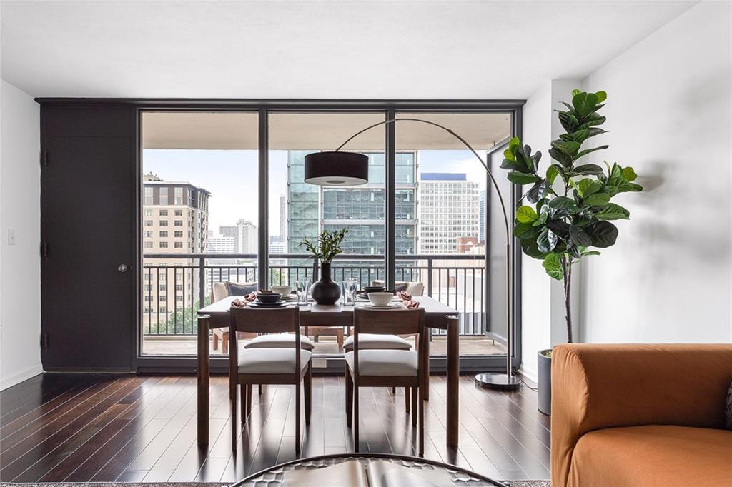 620 Peachtree Street NE 1206