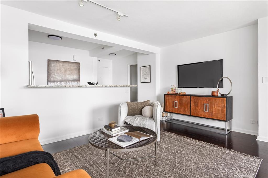 620 Peachtree Street NE 1206