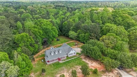 A home in Douglasville