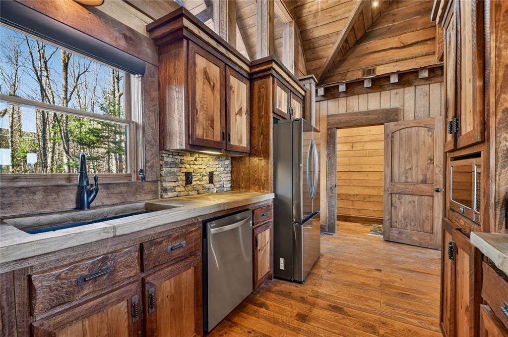 Epworth, Georgia, 30541, United States, 3 Bedrooms Bedrooms, ,4 BathroomsBathrooms,Residential,Active,2028774