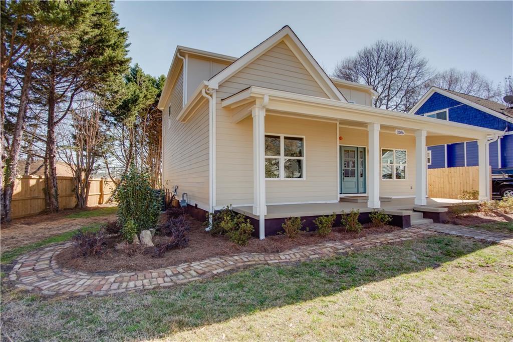 3286 Bachelor Street