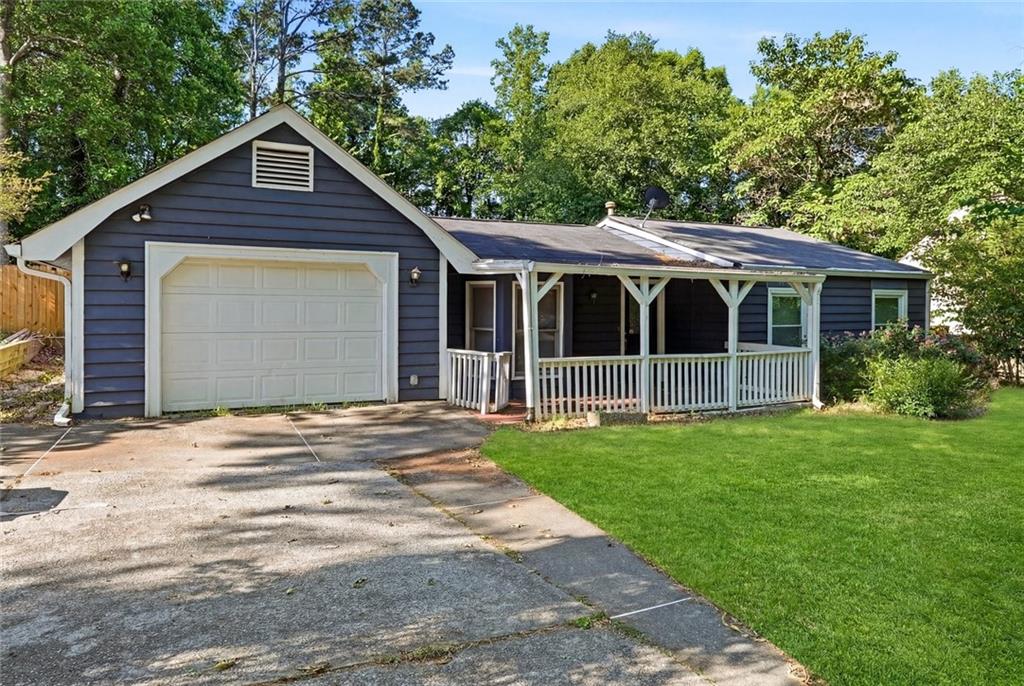 2611 Ramblewood Court