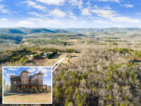 A home in Toccoa