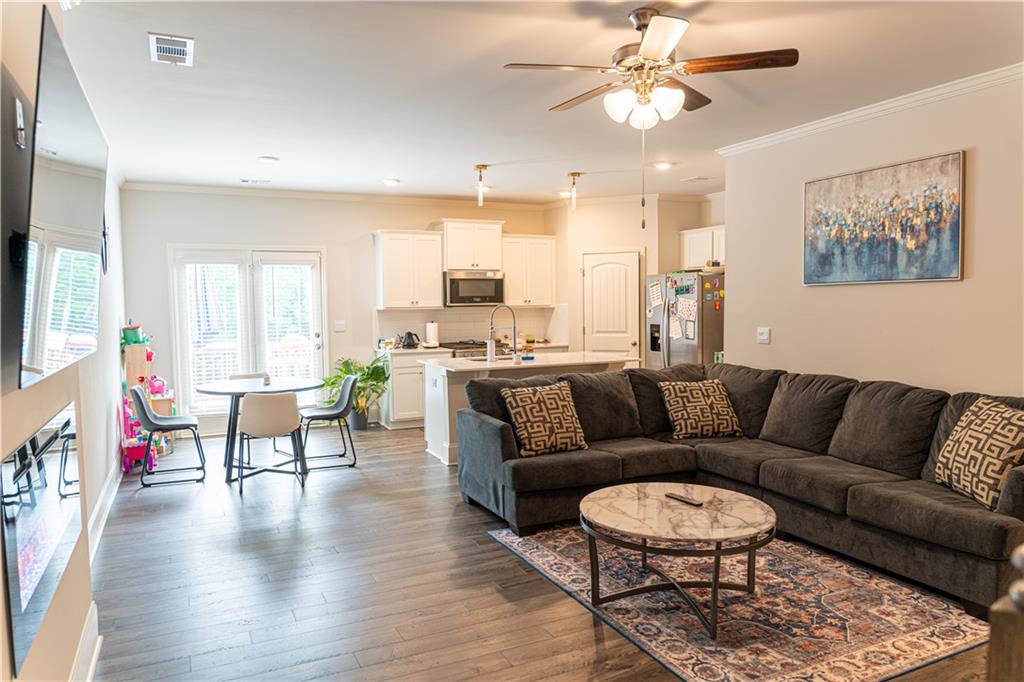 Town Lake Hills - Residential