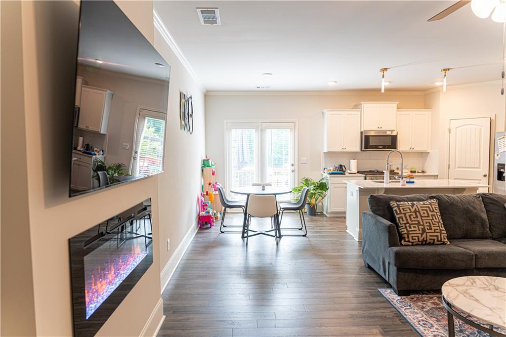 Town Lake Hills - Residential