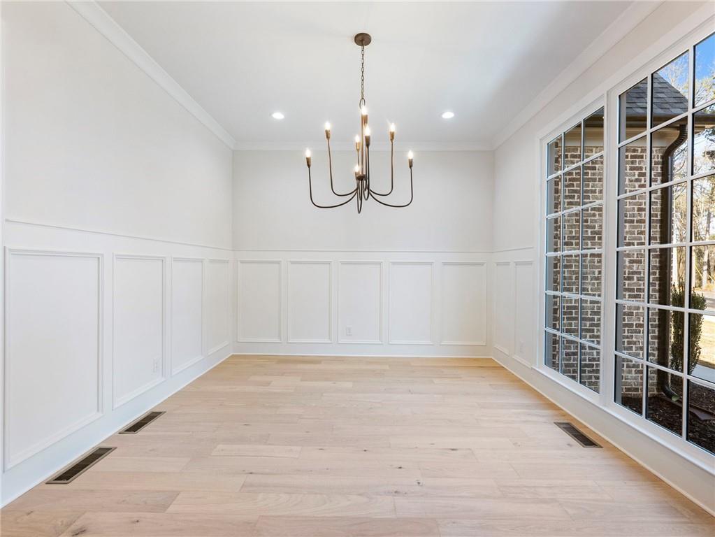 5450 N RICHLAND CREEK Street