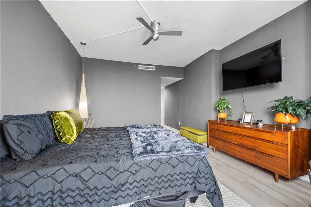 2870 Pharr Court 3002