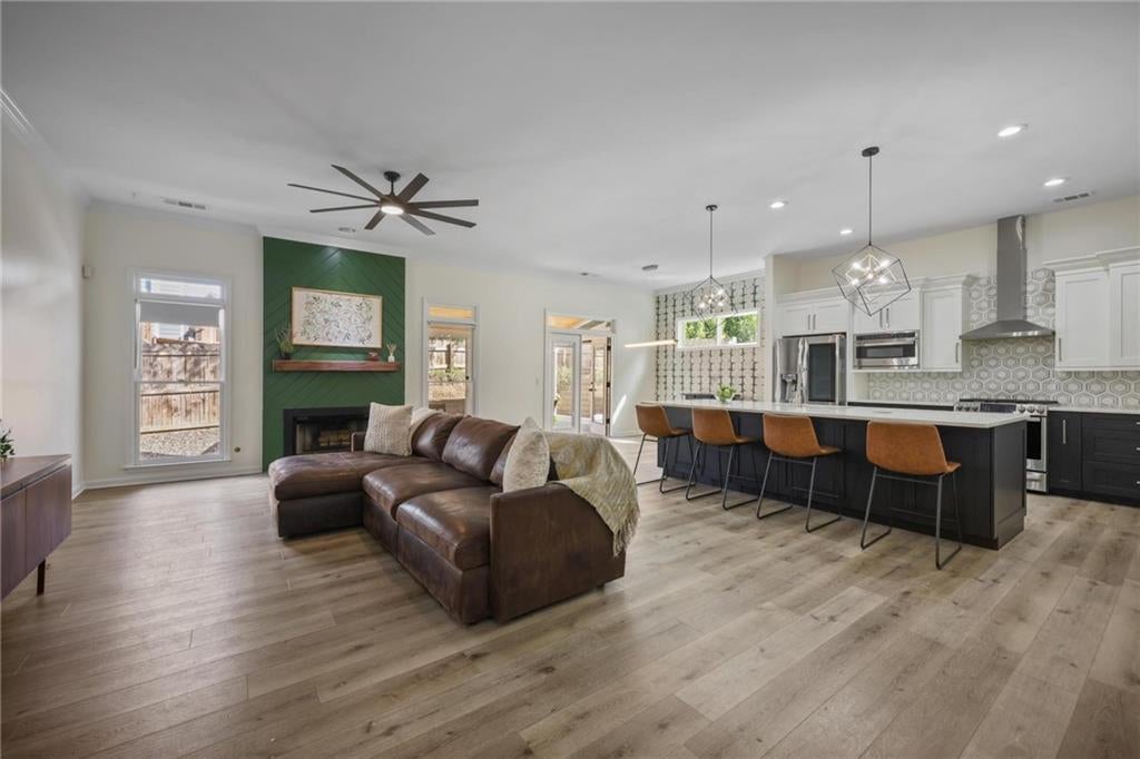 3401 Leland Trail Way SE