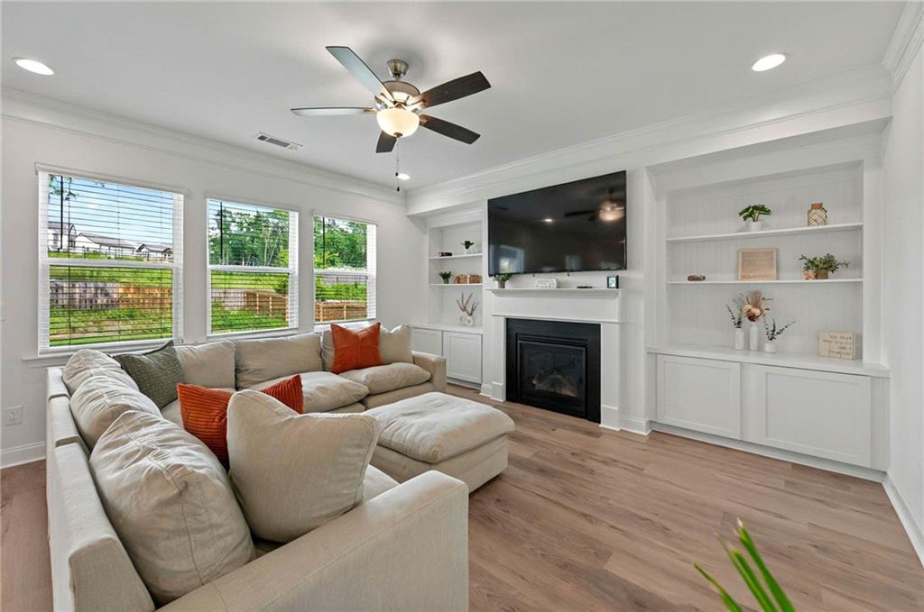 5350 Woodline View Circle, Auburn, Georgia image 4
