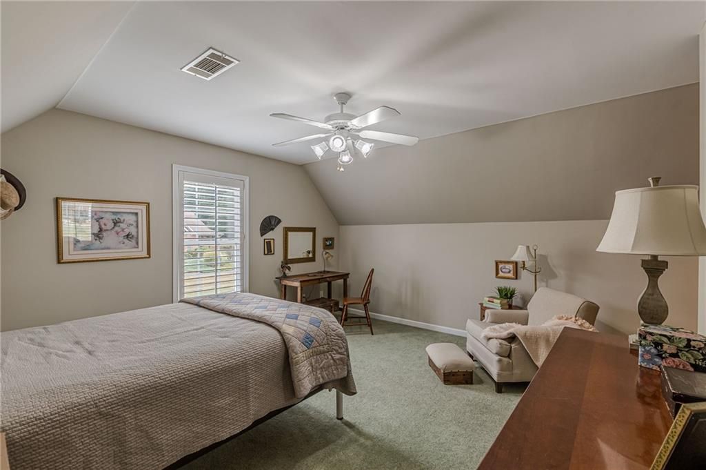 listing image 80