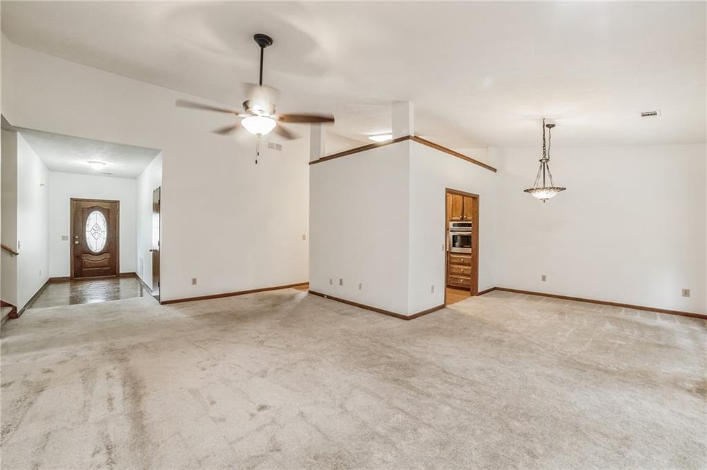 Moorings at Riv - Residential Lease