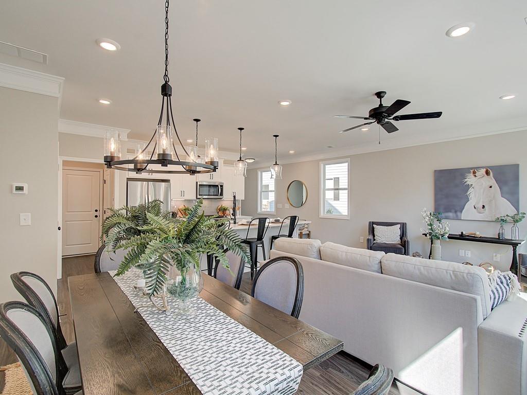 4565 Moray Drive