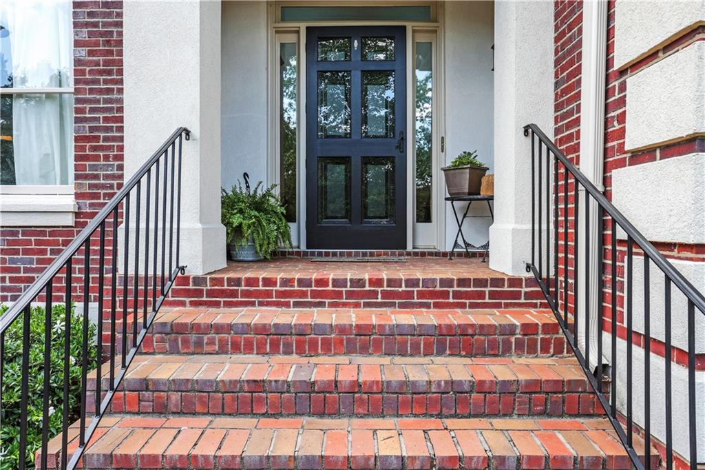 550 Heron Run Court