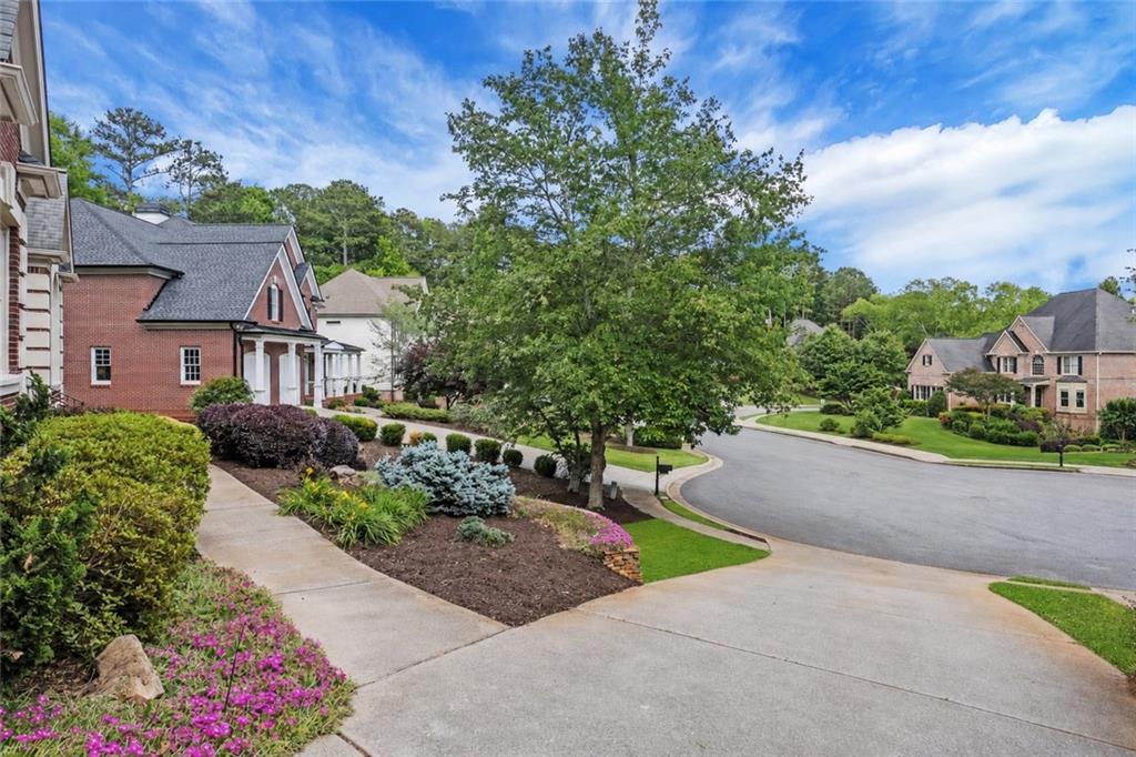 550 Heron Run Court