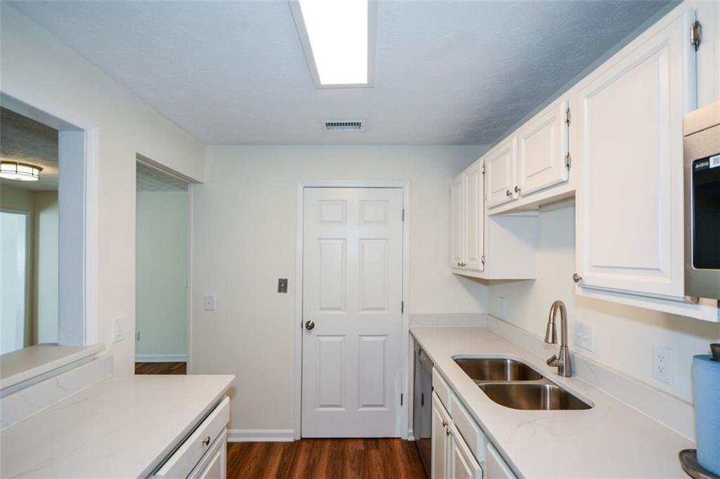 Woodridge Way - Residential