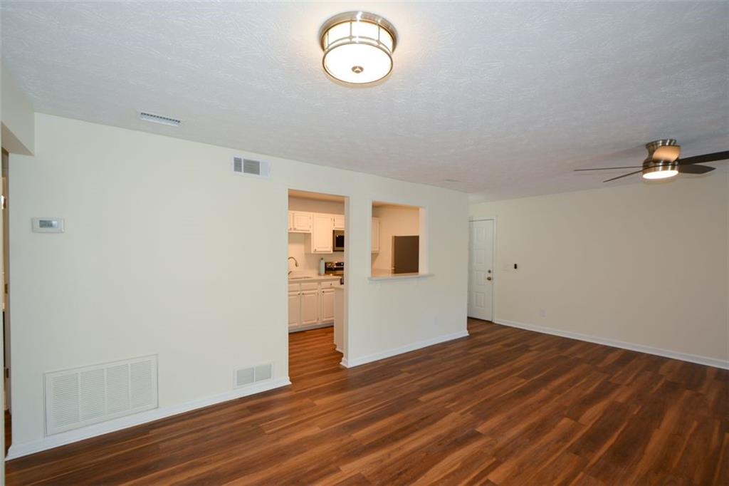 Woodridge Way - Residential