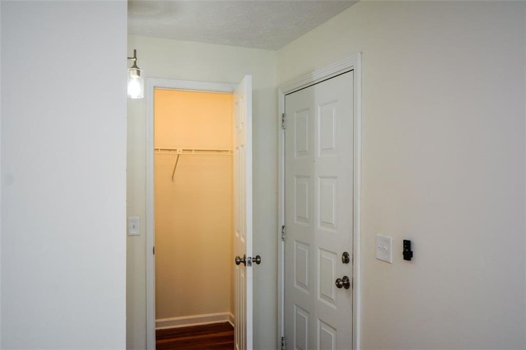 Woodridge Way - Residential