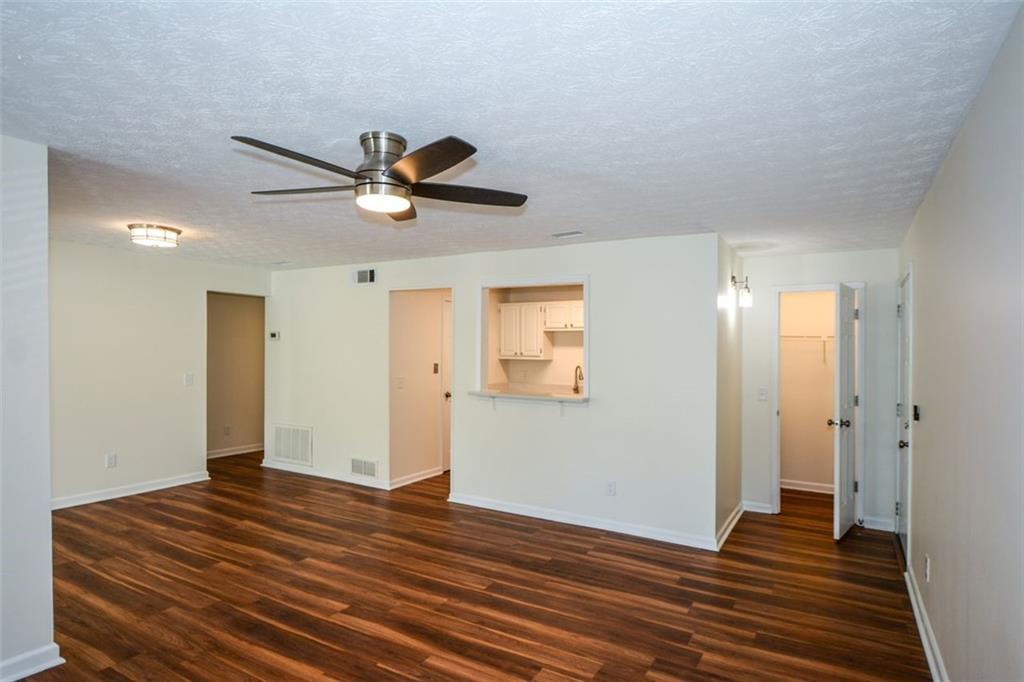 Woodridge Way - Residential