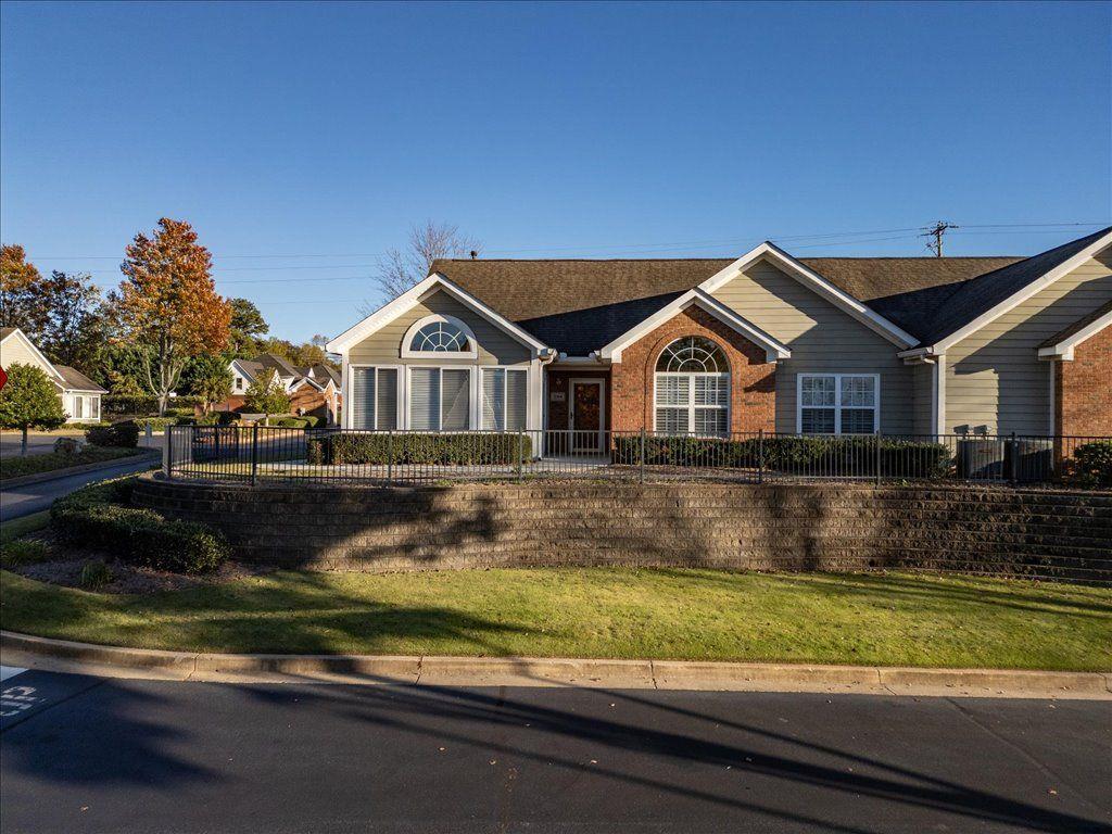 2104 Harvest Ridge Lane, Alpharetta, Georgia image 3