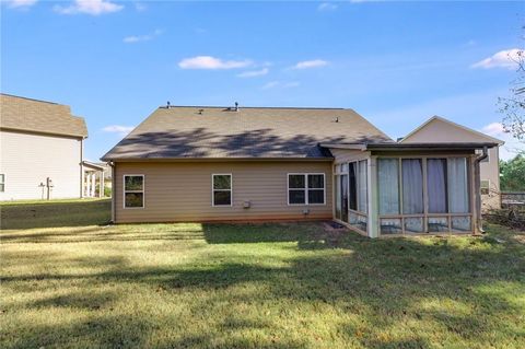 A home in Fairburn