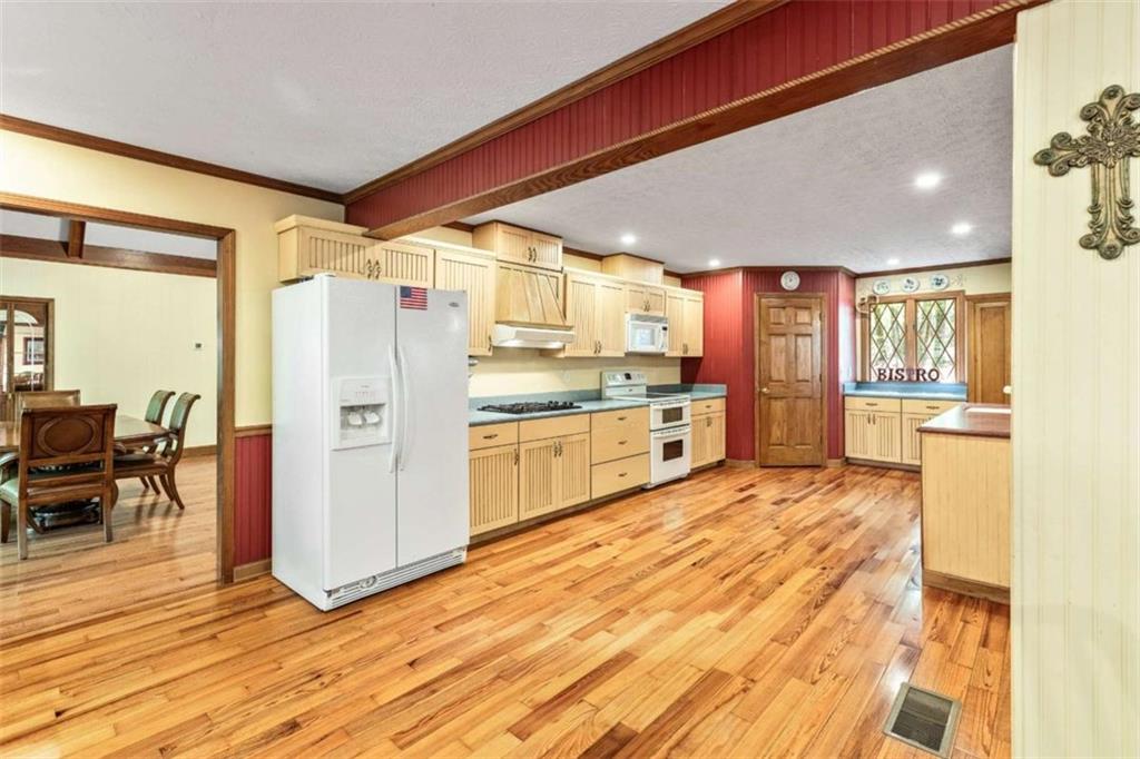 175 Flat Creek Court, Fayetteville, Georgia image 13