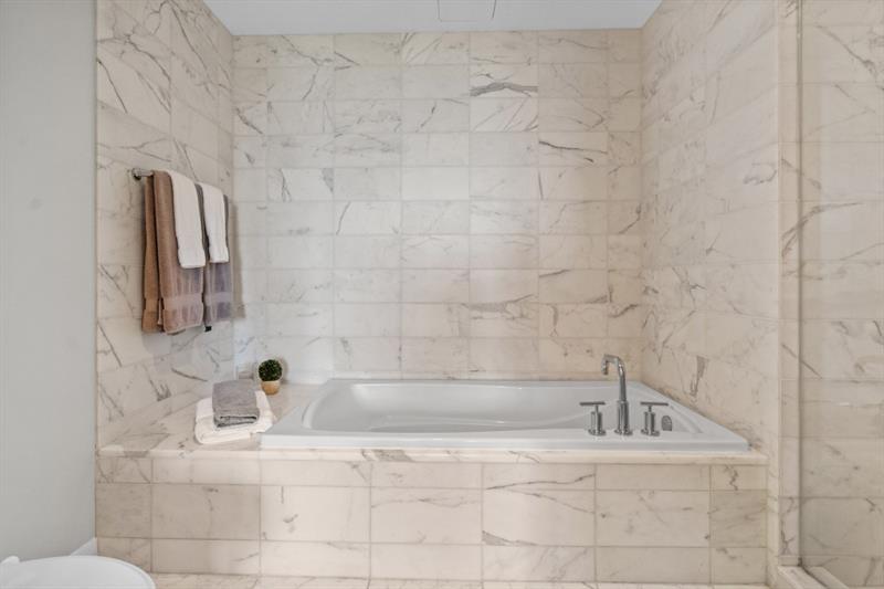 Ritz Carlton Residences - Residential